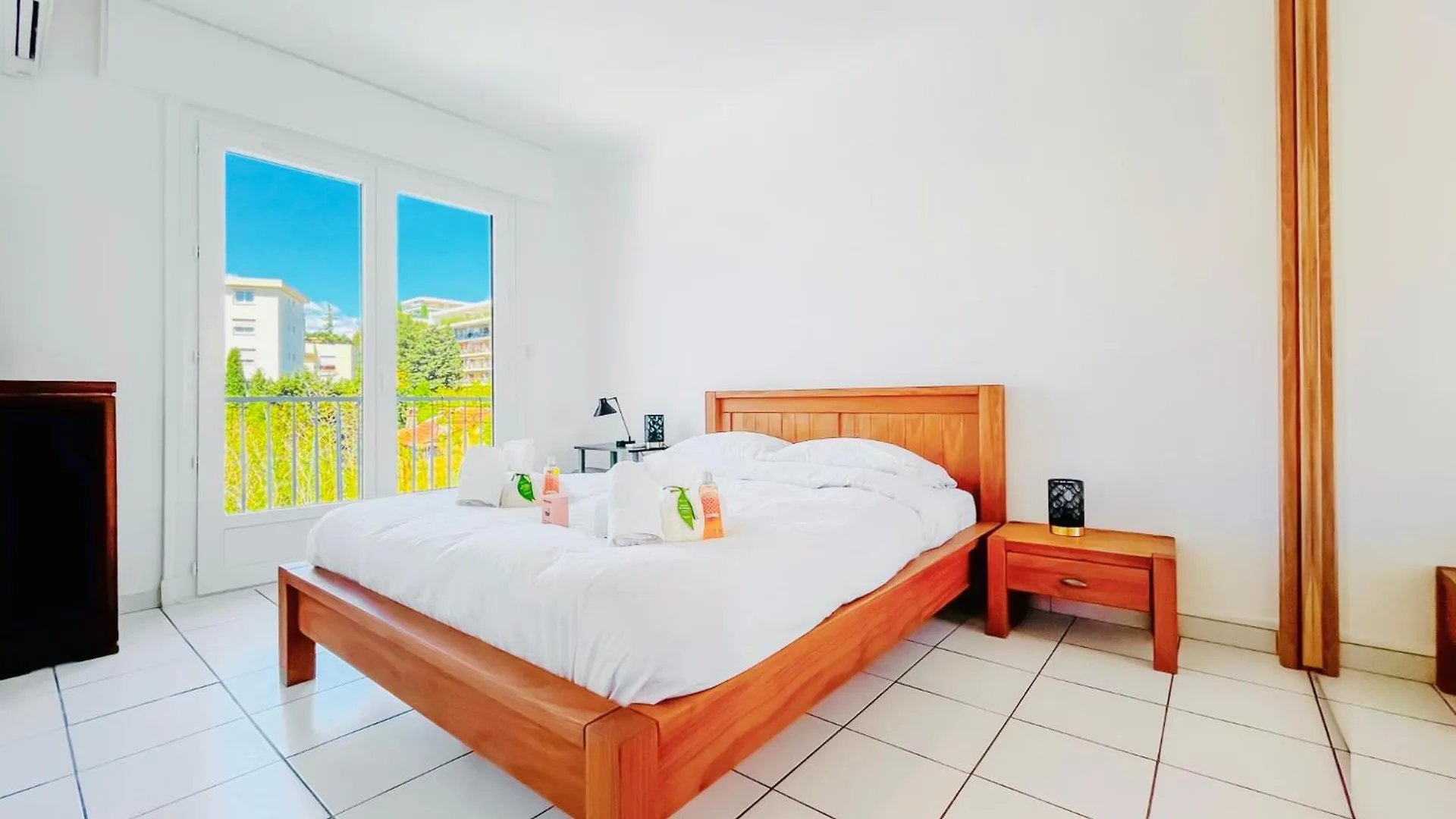 L'Oasis - 3 Pieces Centre Cannes Apartment